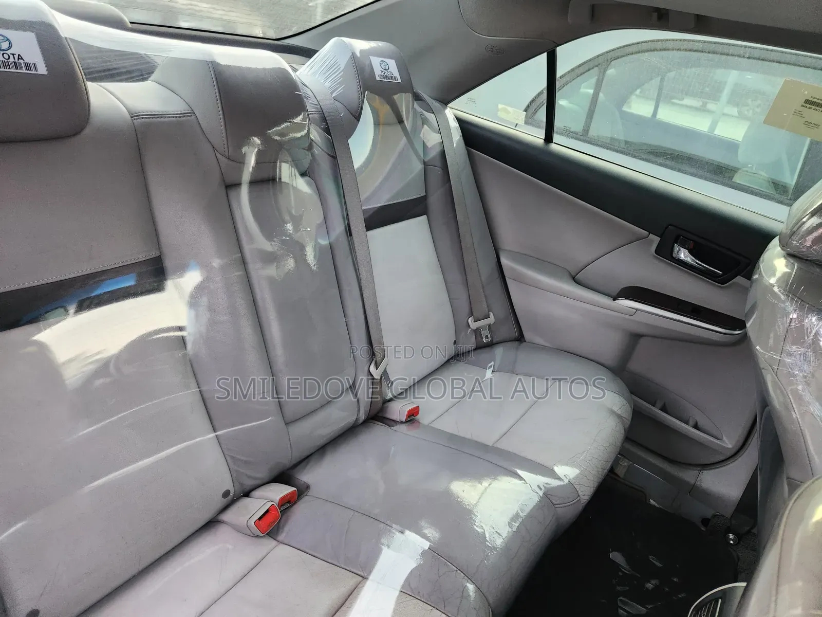 Toyota Camry XLE 4dr Sedan (2.5L 4cyl 6A) 2013 Silver