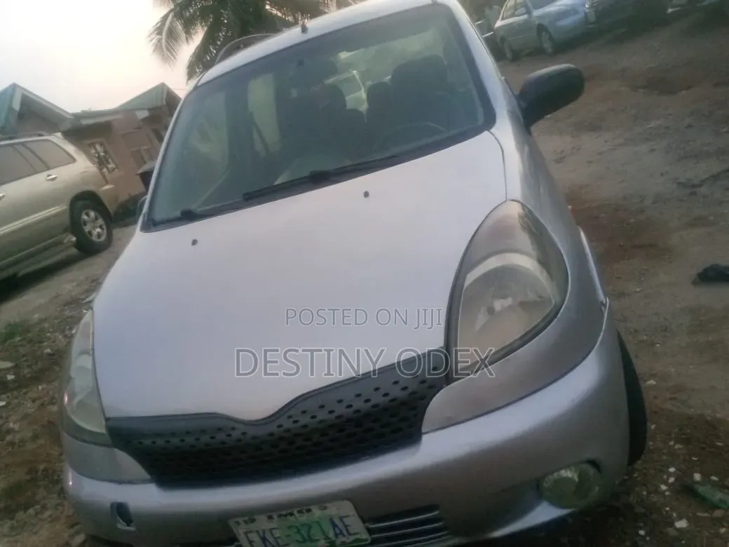 Toyota Yaris 1.0 VVT-i 2007 Silver