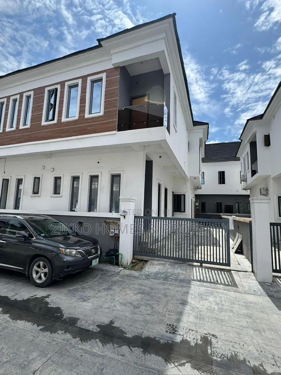 4bdrm Duplex in Harris Drive, VGC / Ajah for sale