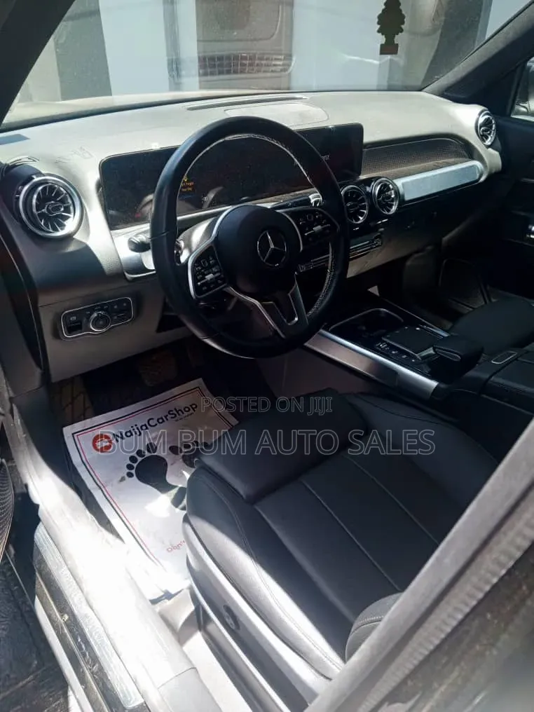 Mercedes-Benz GLB-Class GLB 250 4MATIC 2023 Black