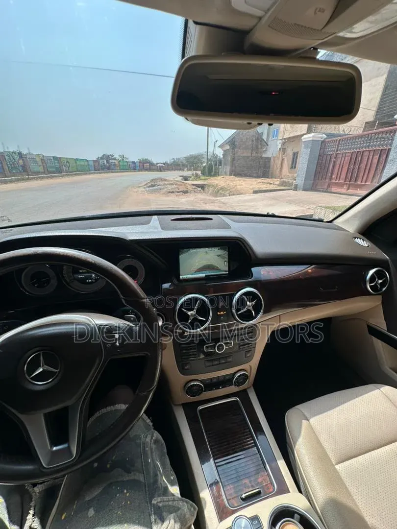 Mercedes-Benz GLK-Class 2014 Maroon