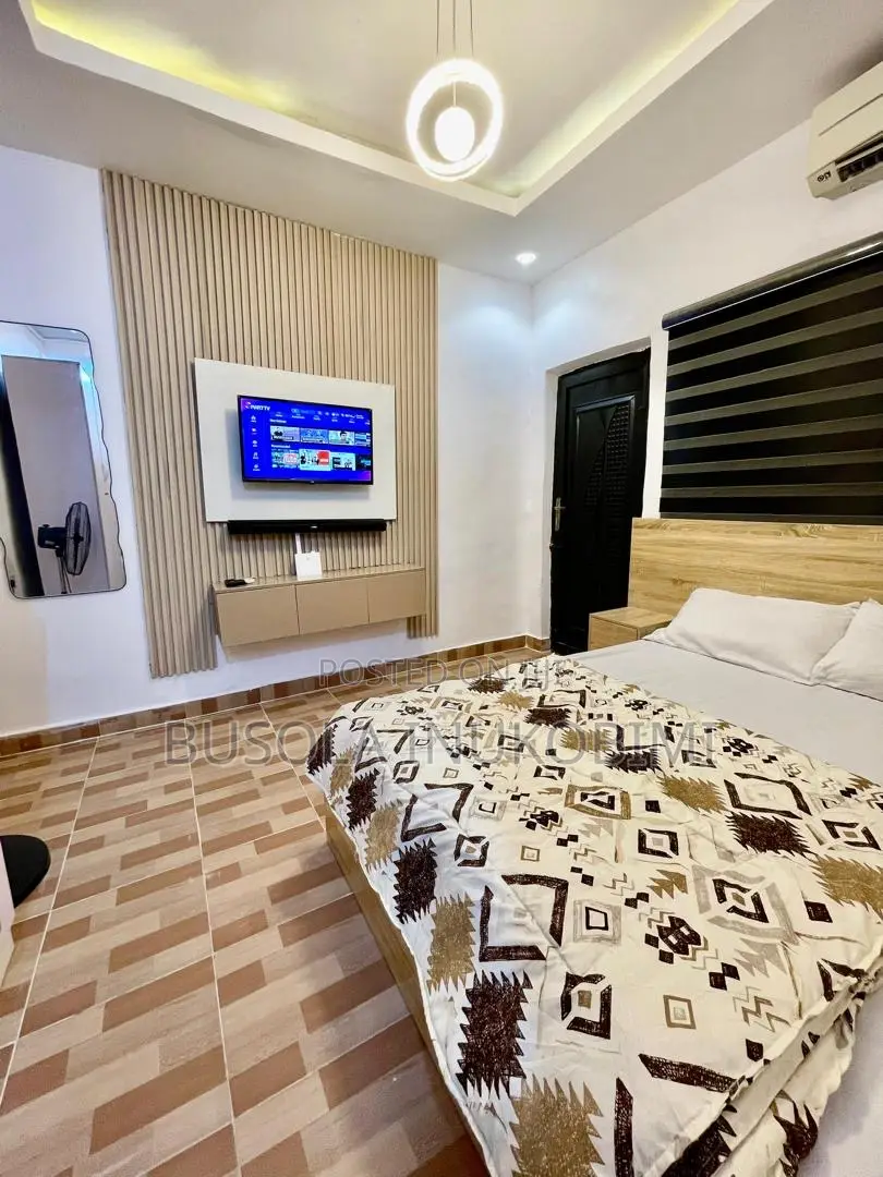 Classic Studio Service Apartment Yaba