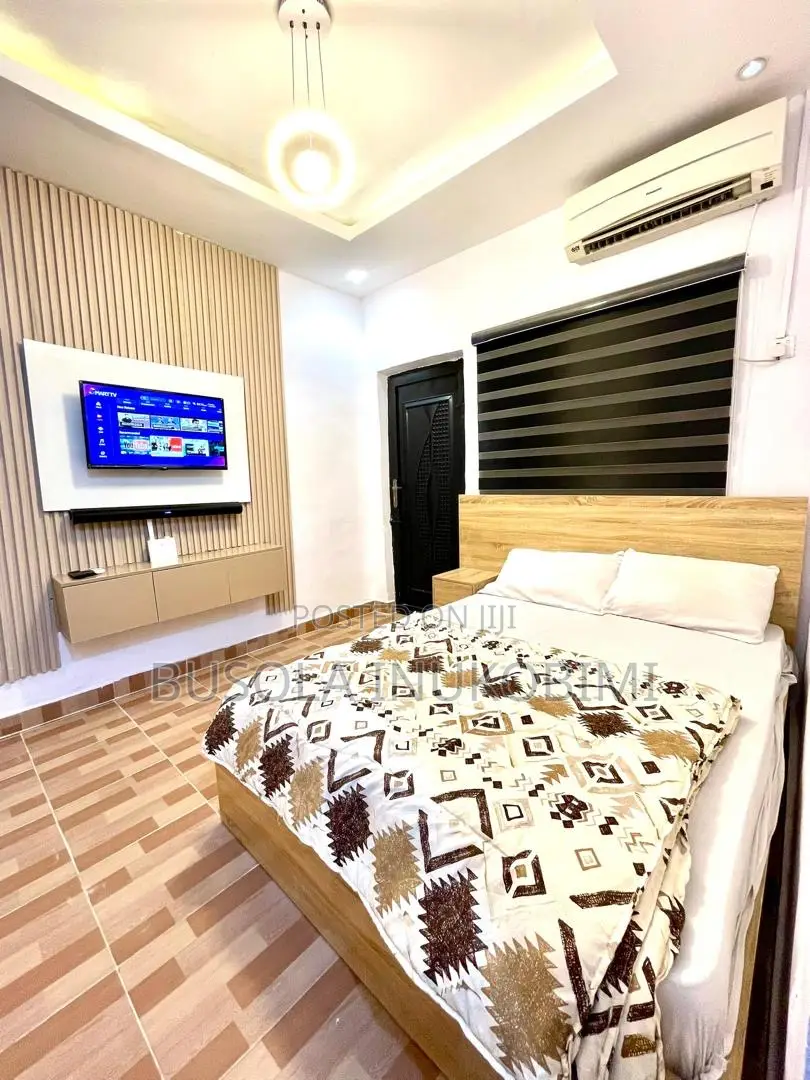 Classic Studio Service Apartment Yaba