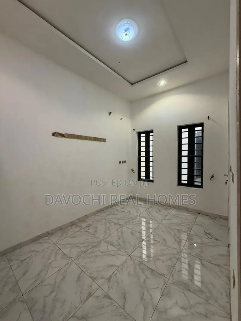 4bdrm Duplex in Lekki Phase 1 for sale