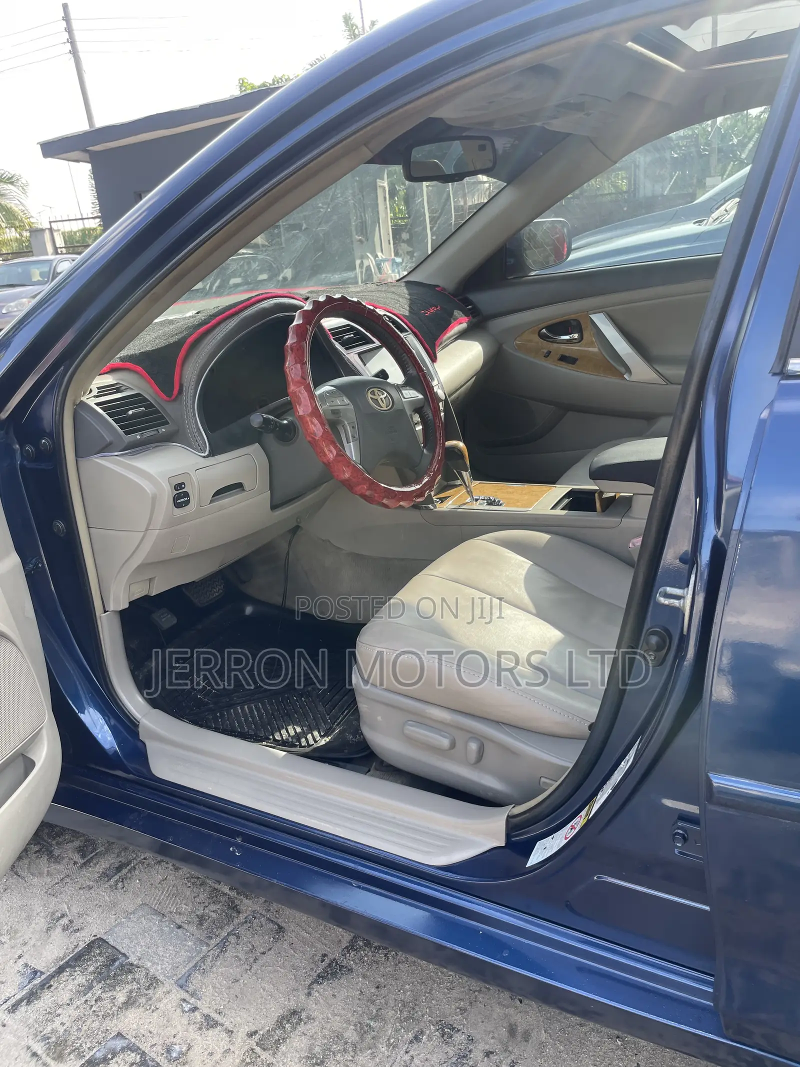 Toyota Camry XLE V6 4dr Sedan (3.5L 6cyl 6AM) 2010 Blue