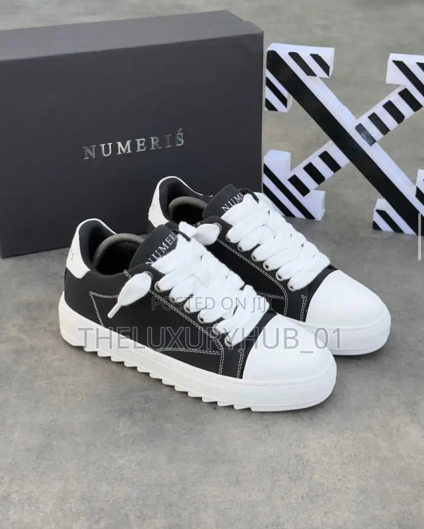 Numeris Unisex Sneakers