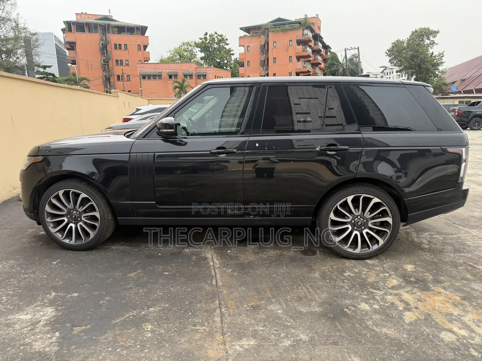 Land Rover Range Rover 5.0L Supercharged 2018 Black