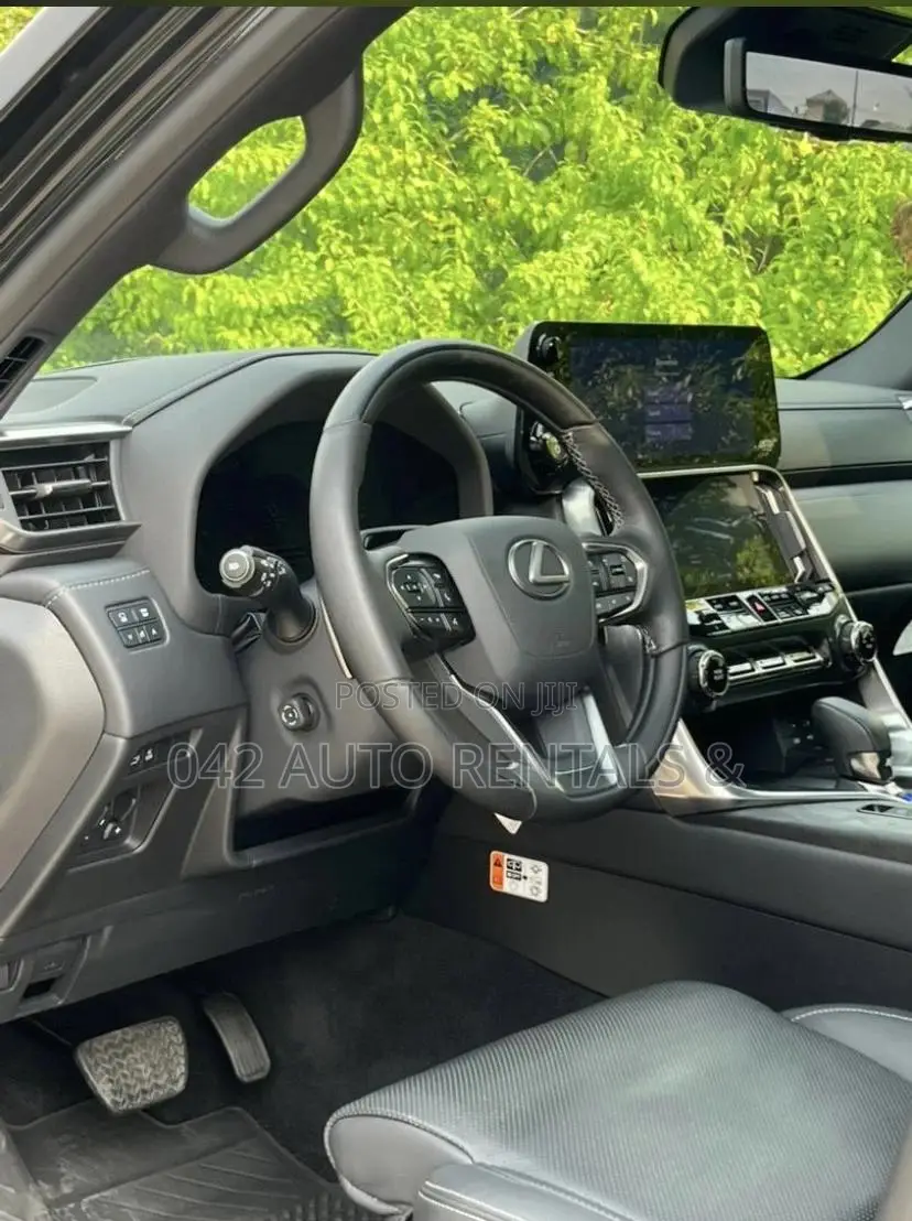New Lexus LX 2025 Black