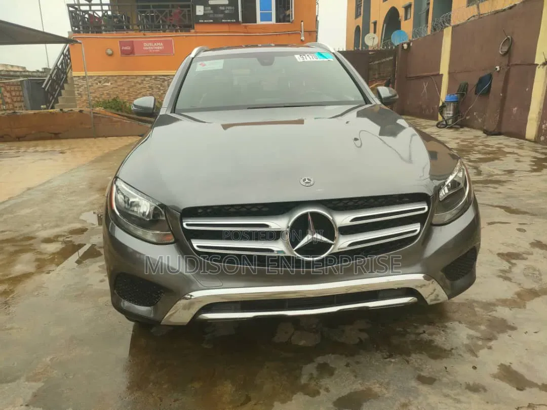 Mercedes-Benz GLC-Class 2018 Gray