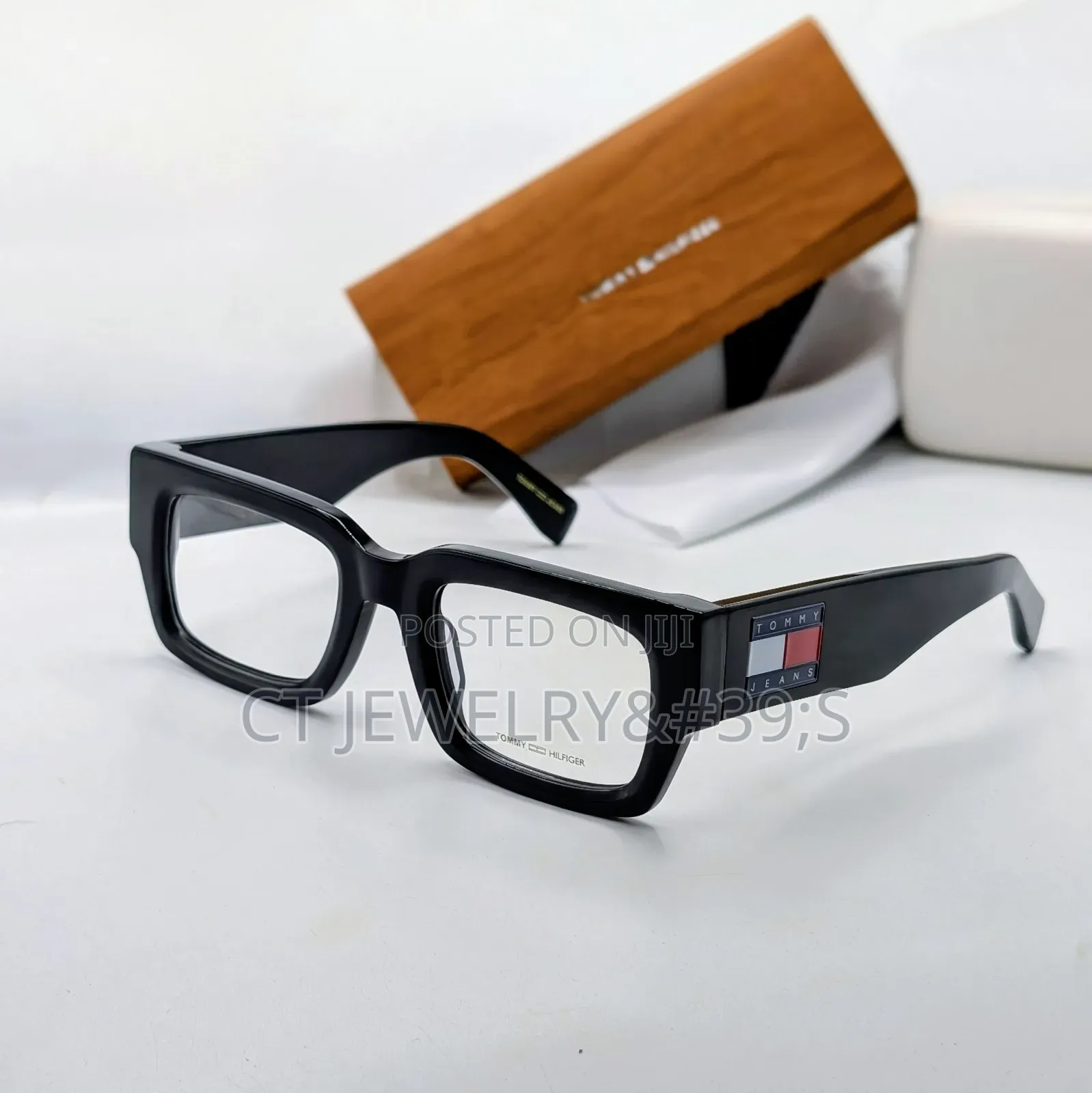 Luxury Tommy Glasses Thick Frame for the Fashionable