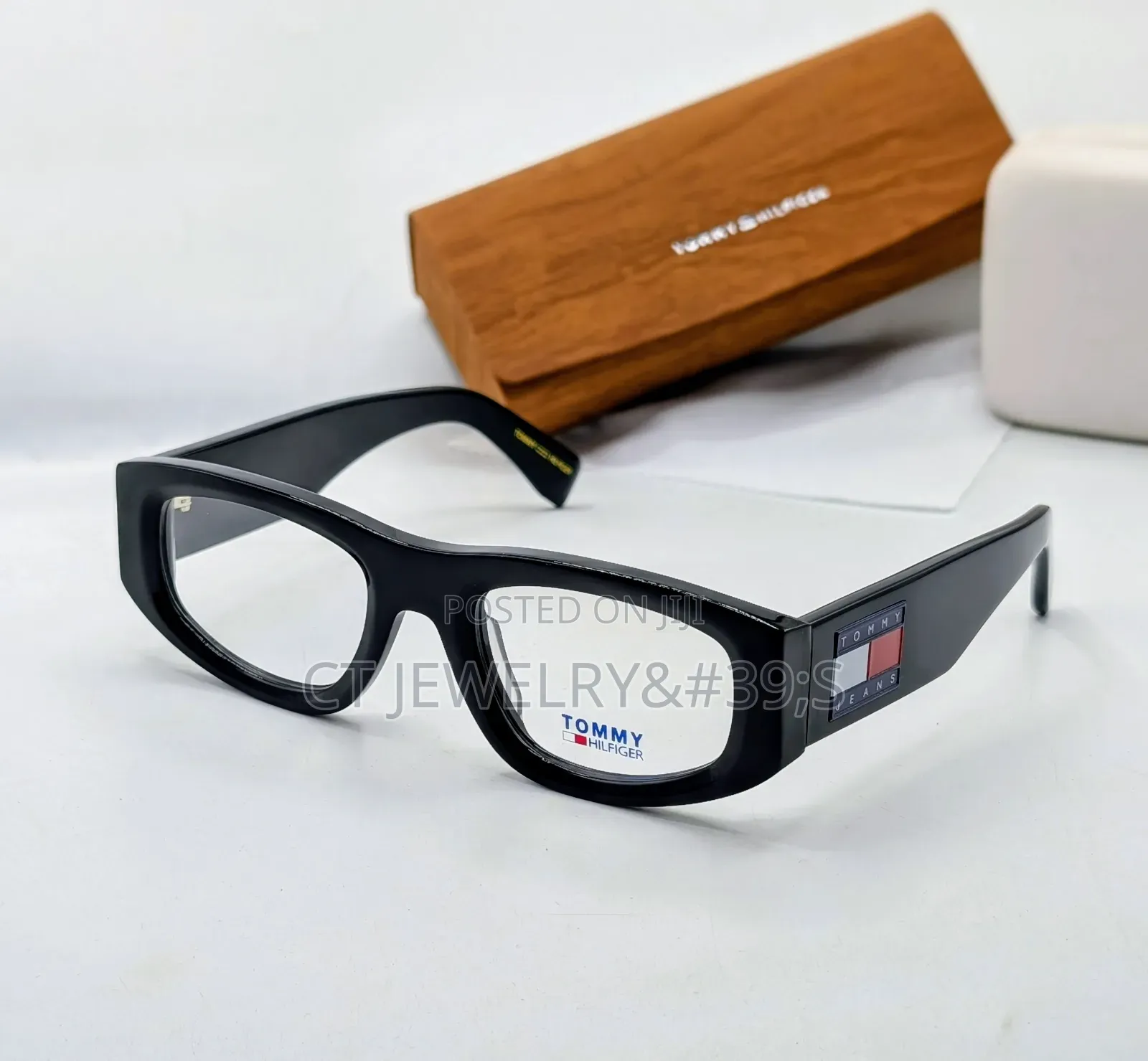 Luxury Tommy Glasses Thick Frame for the Fashionable