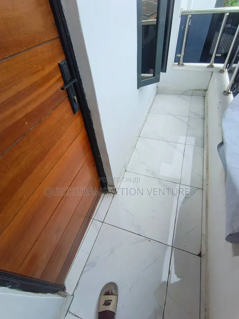 4bdrm Duplex in United Estate, Sangotedo for sale