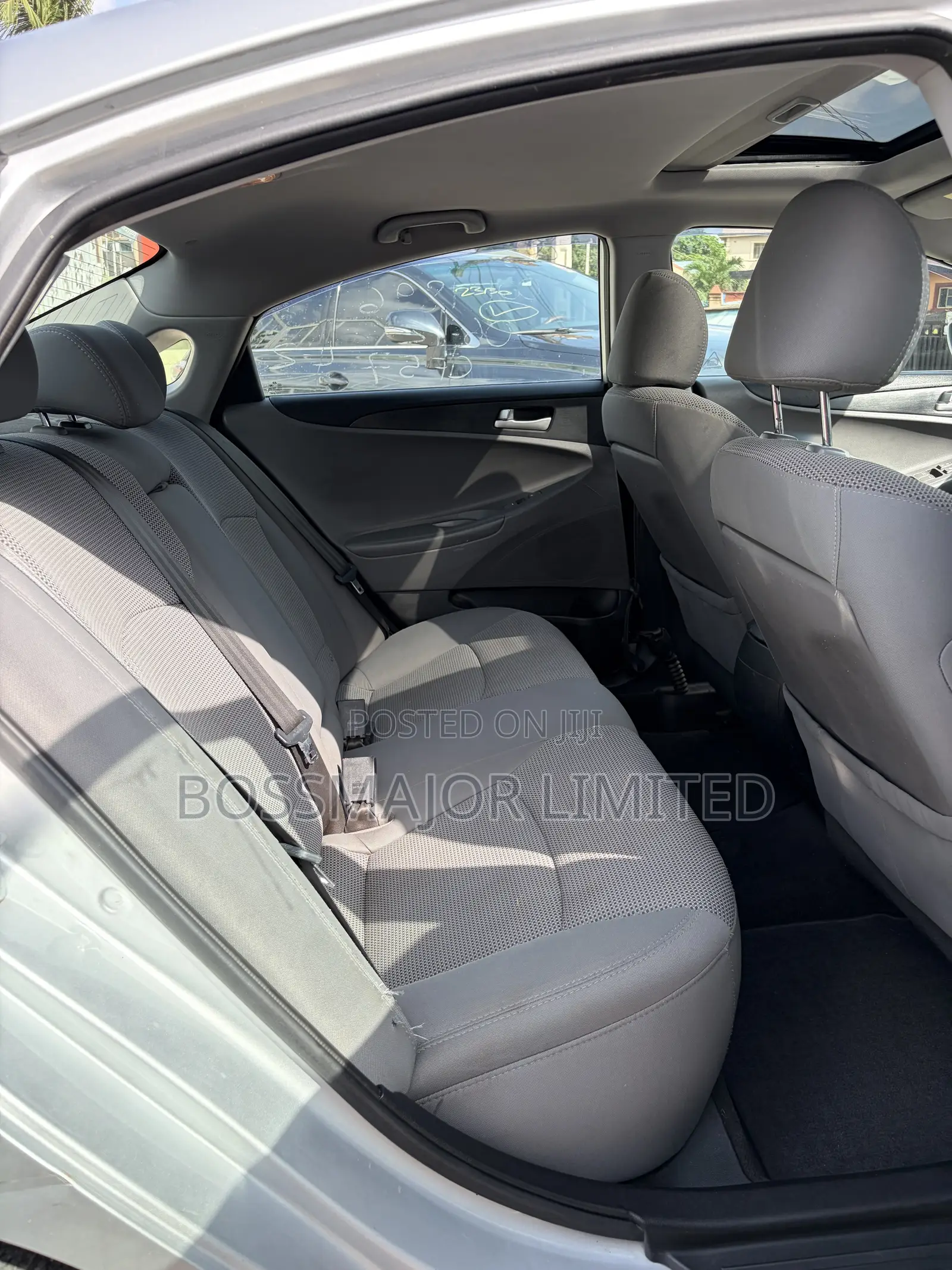 Hyundai Sonata SE Sedan FWD (2.4L 4cyl 6A) 2013 Silver