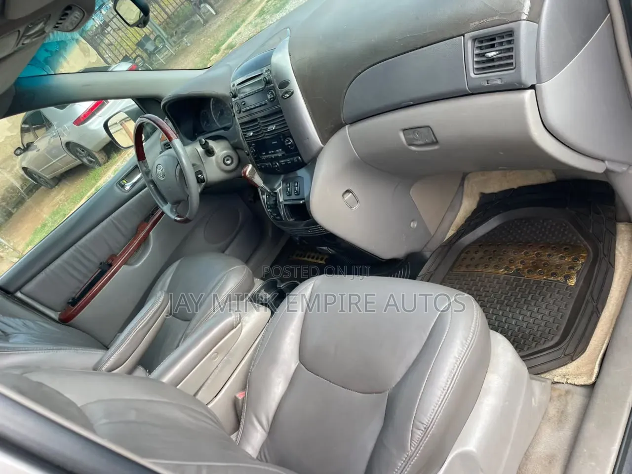 Toyota Sienna 2005 Gray