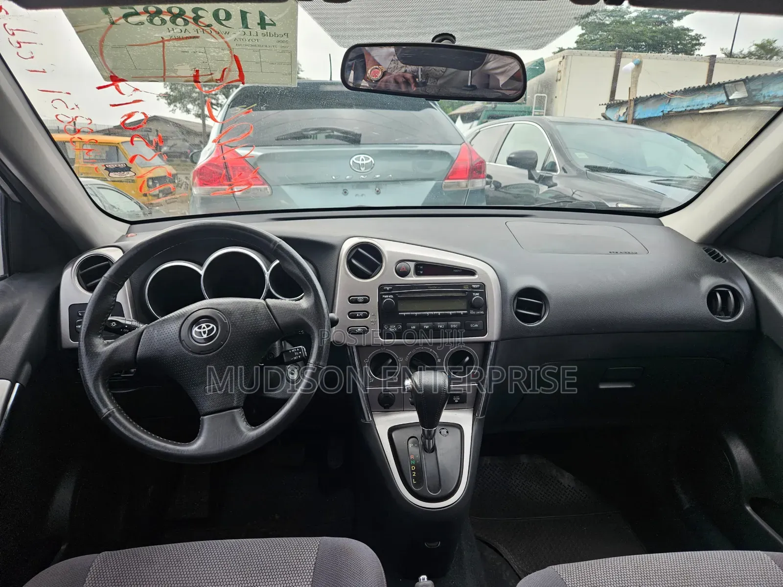 Toyota Matrix XR Hatchback FWD (1.8L 4cyl 4A) 2006 Silver