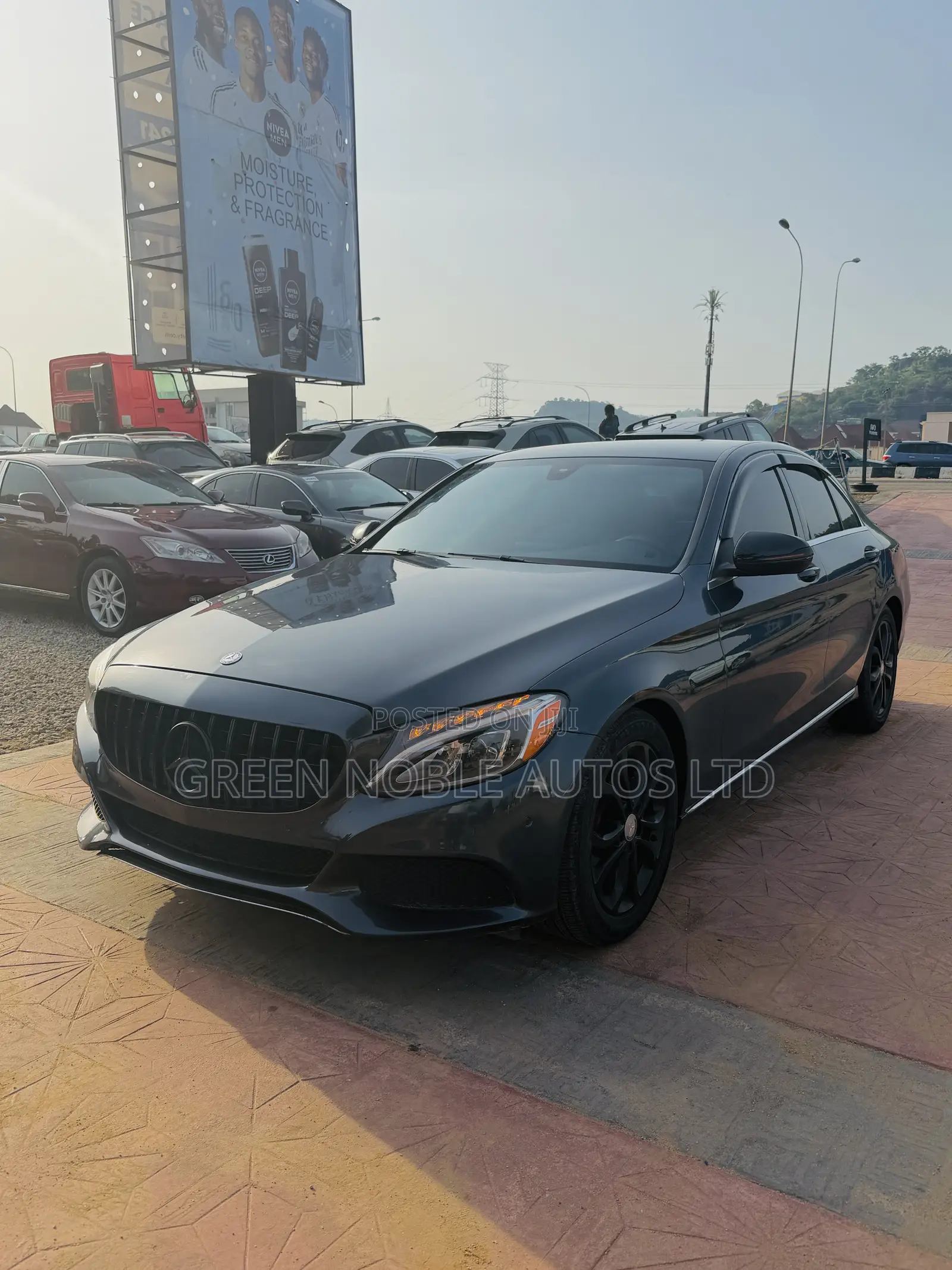 Mercedes-Benz C300 Luxury 4Matic Sedan AWD (2.0L 4cyl 7A) 2016 Gray
