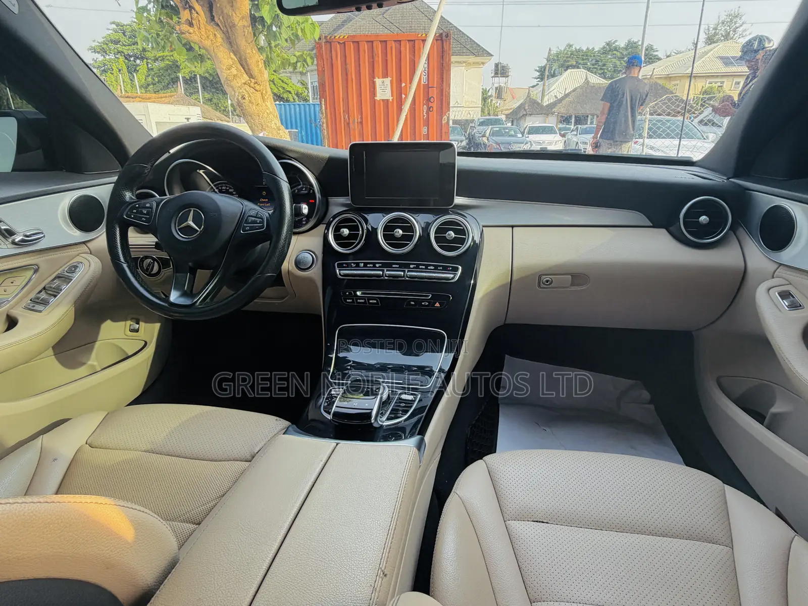 Mercedes-Benz C300 Luxury 4Matic Sedan AWD (2.0L 4cyl 7A) 2016 Gray