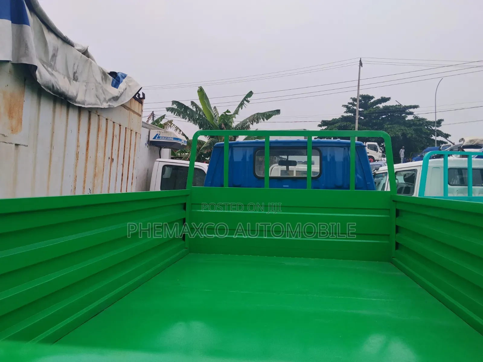 Toyota Six Tires With Petrol Engine