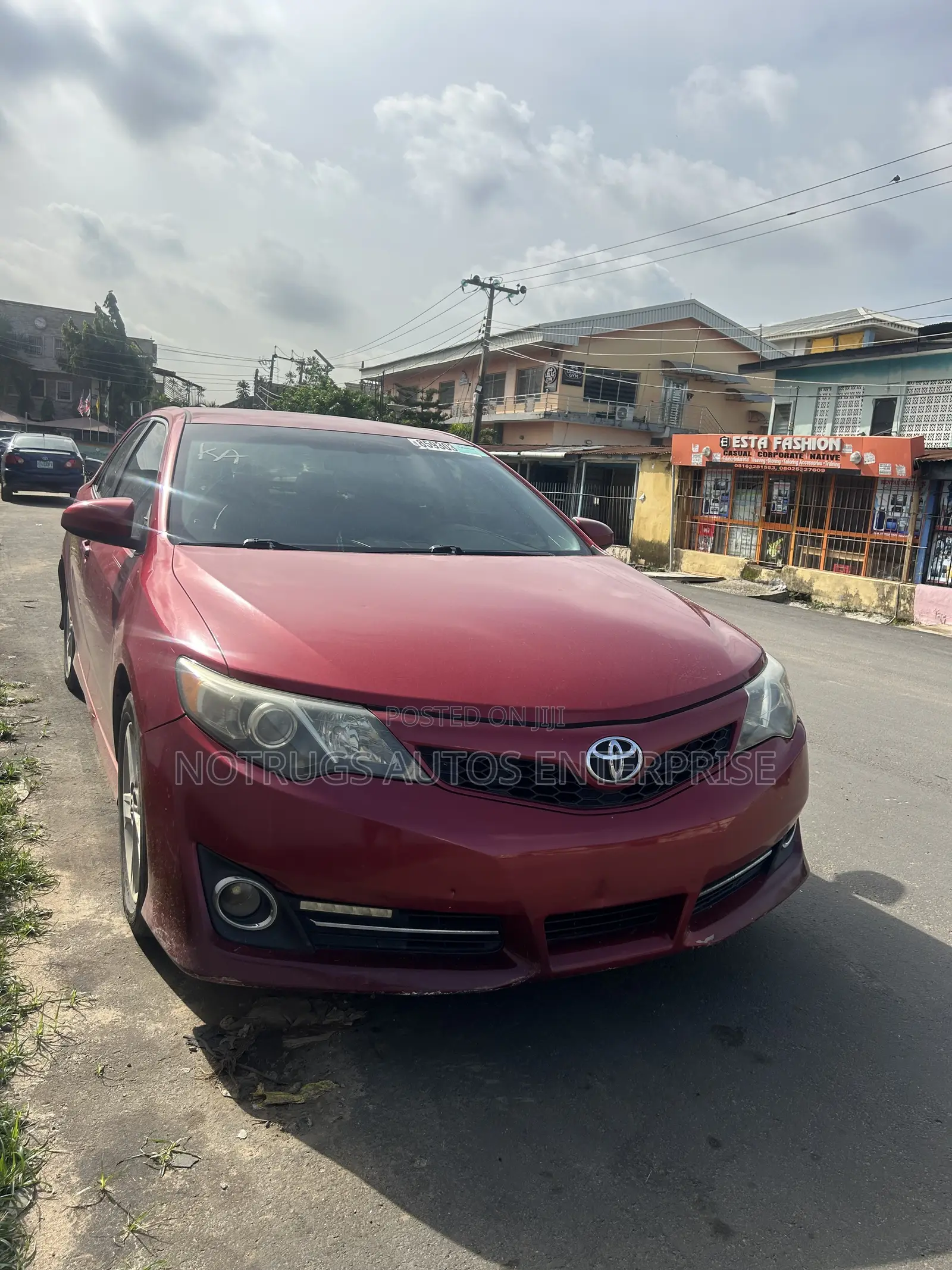 Toyota Camry XLE 4dr Sedan (2.5L 4cyl 6A) 2014 Red
