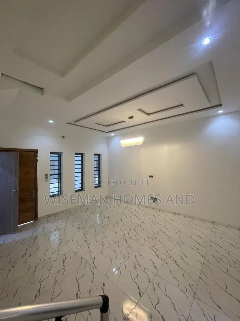 4bdrm Duplex in Ikota Lekki Eti-Osa for rent