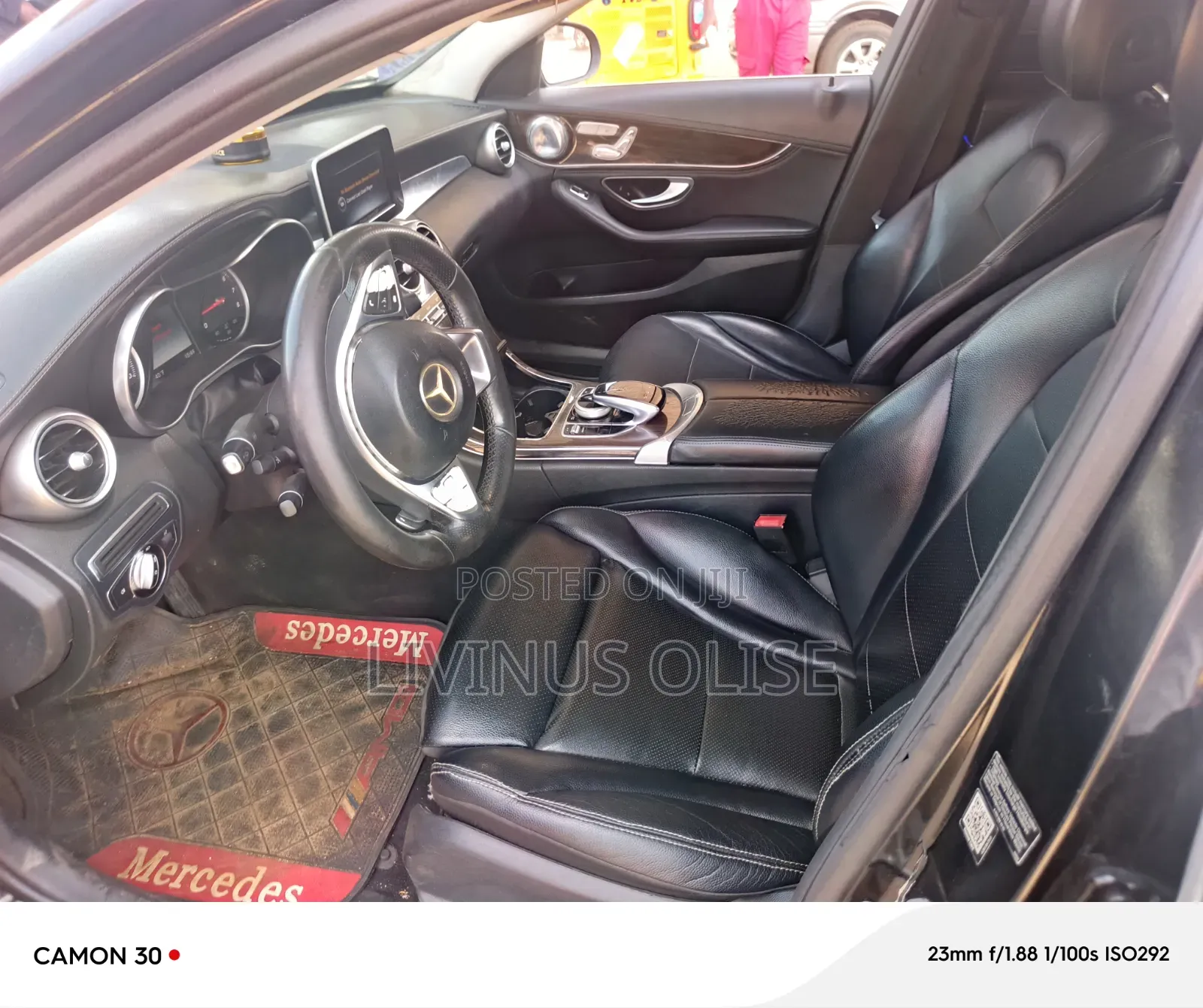 Mercedes-Benz C300 Luxury 4dr AWD 4Matic Sedan (2.0L 4cyl 7A) 2015