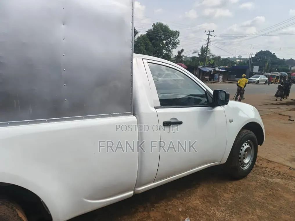 Mitsubishi L200 2006 White