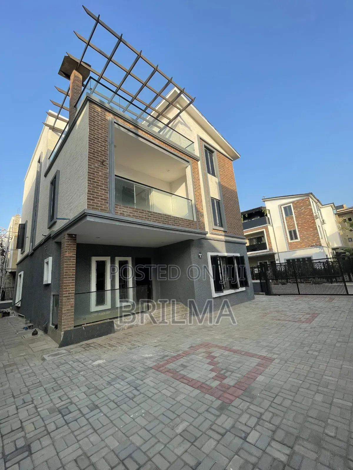 5bdrm Duplex in Wuye for sale