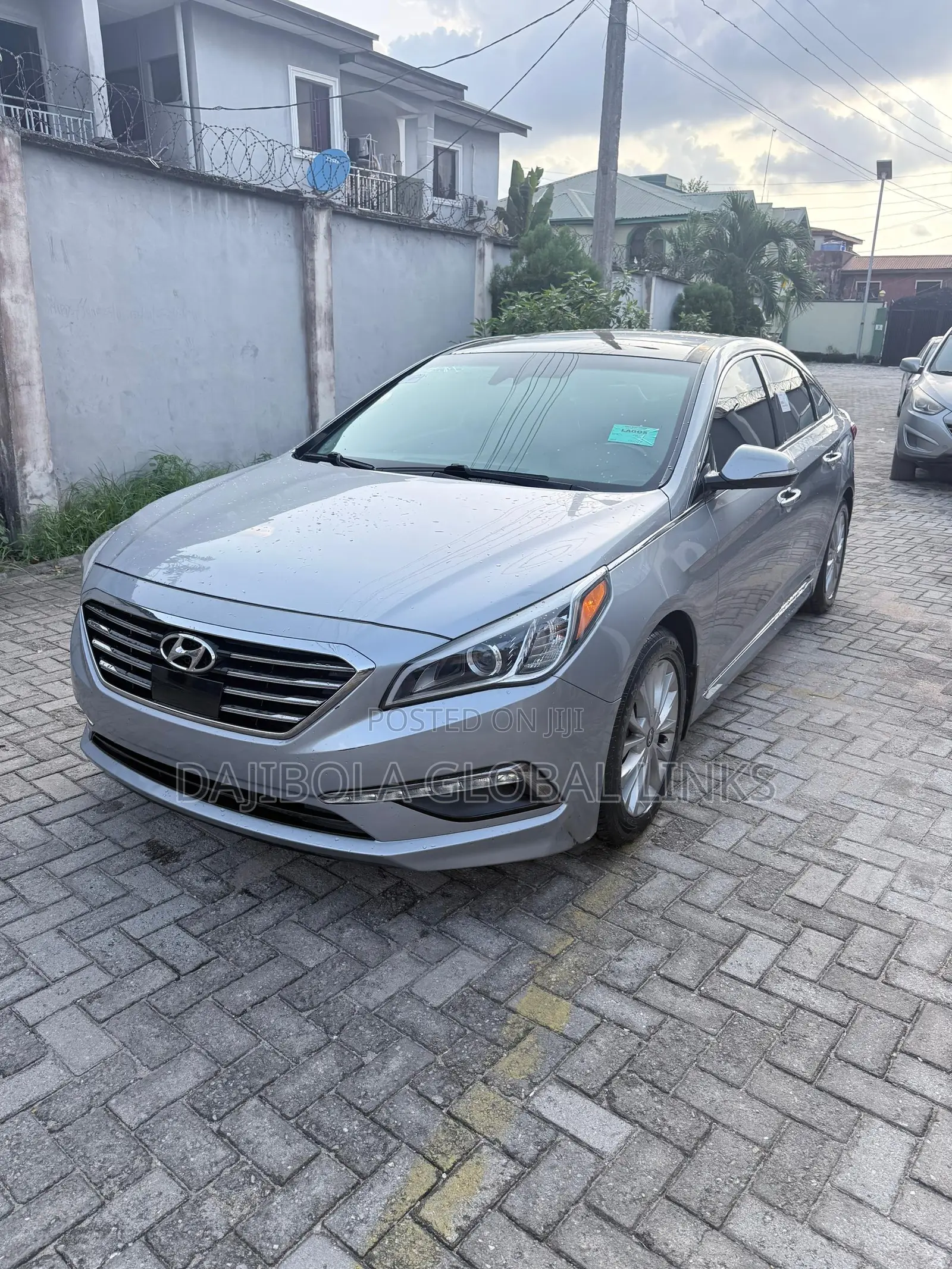Hyundai Sonata Limited 4dr Sedan (2.4L 4cyl 6A) 2015 Silver