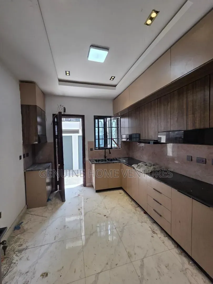 4bdrm Duplex in Ogudu Gra for sale