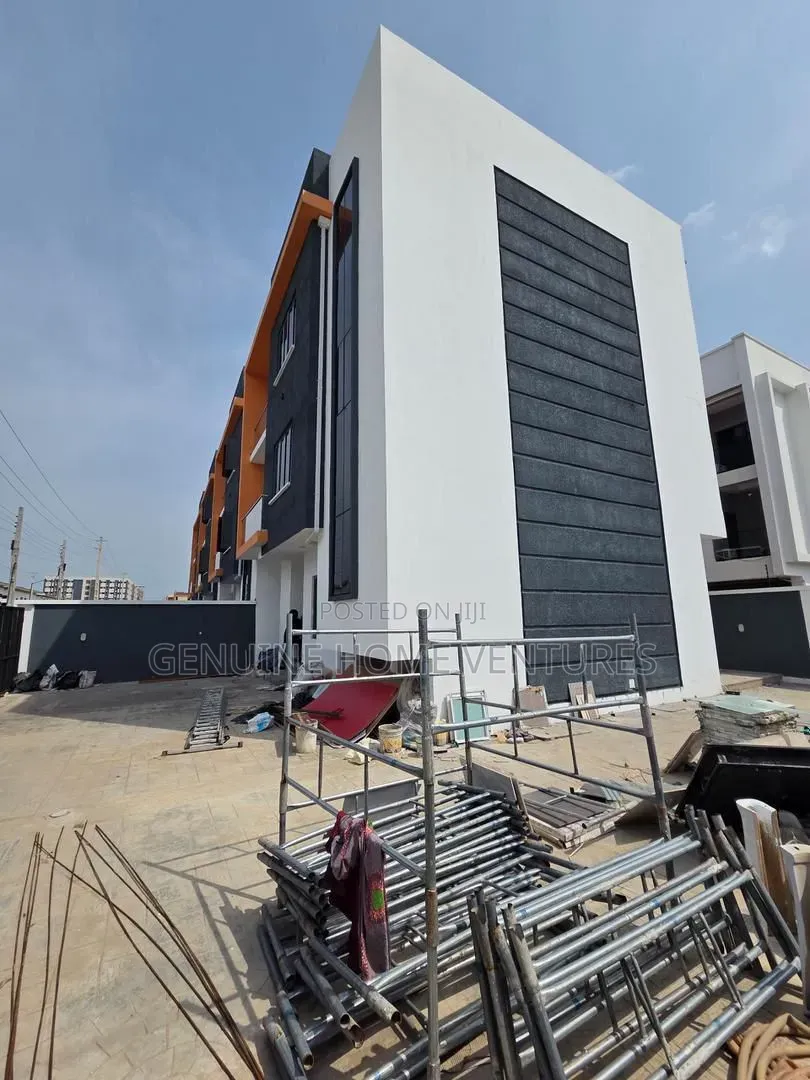 4bdrm Duplex in Ogudu Gra for sale