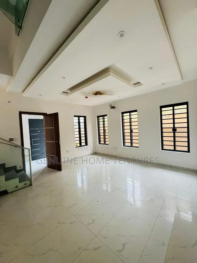 5bdrm Duplex in Omole Phase One for sale