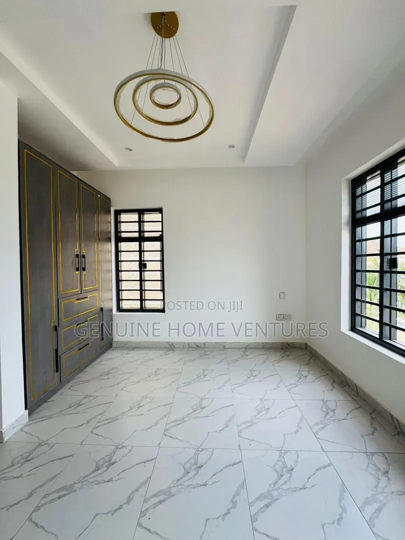 5bdrm Duplex in Omole Phase One for sale
