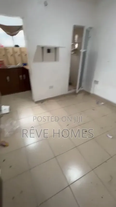 Studio Apartment in Folagoro, Shomolu / Shomolu for rent
