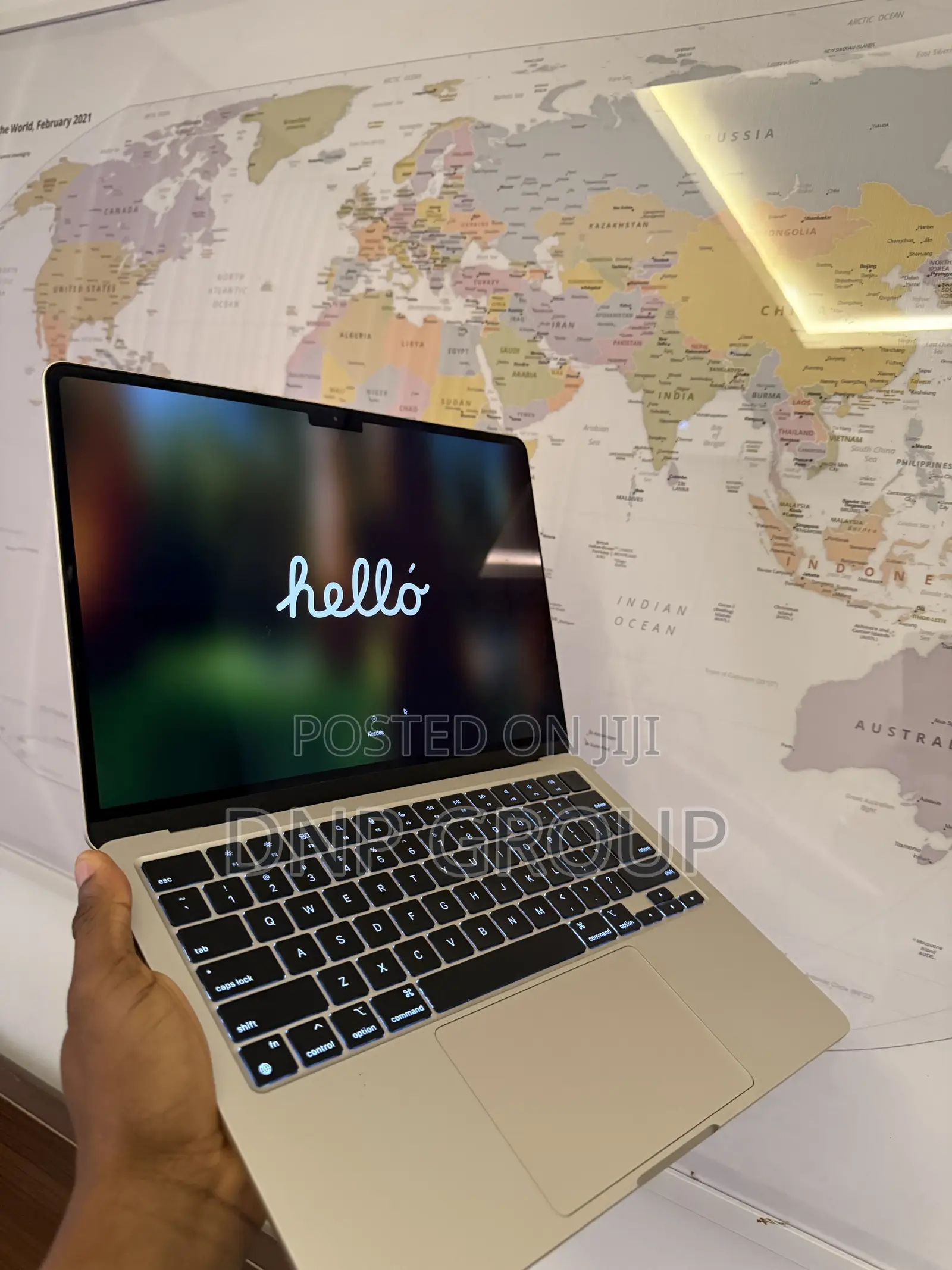 Laptop Apple MacBook Air 2022 M2 8GB Apple M2 SSD 256GB