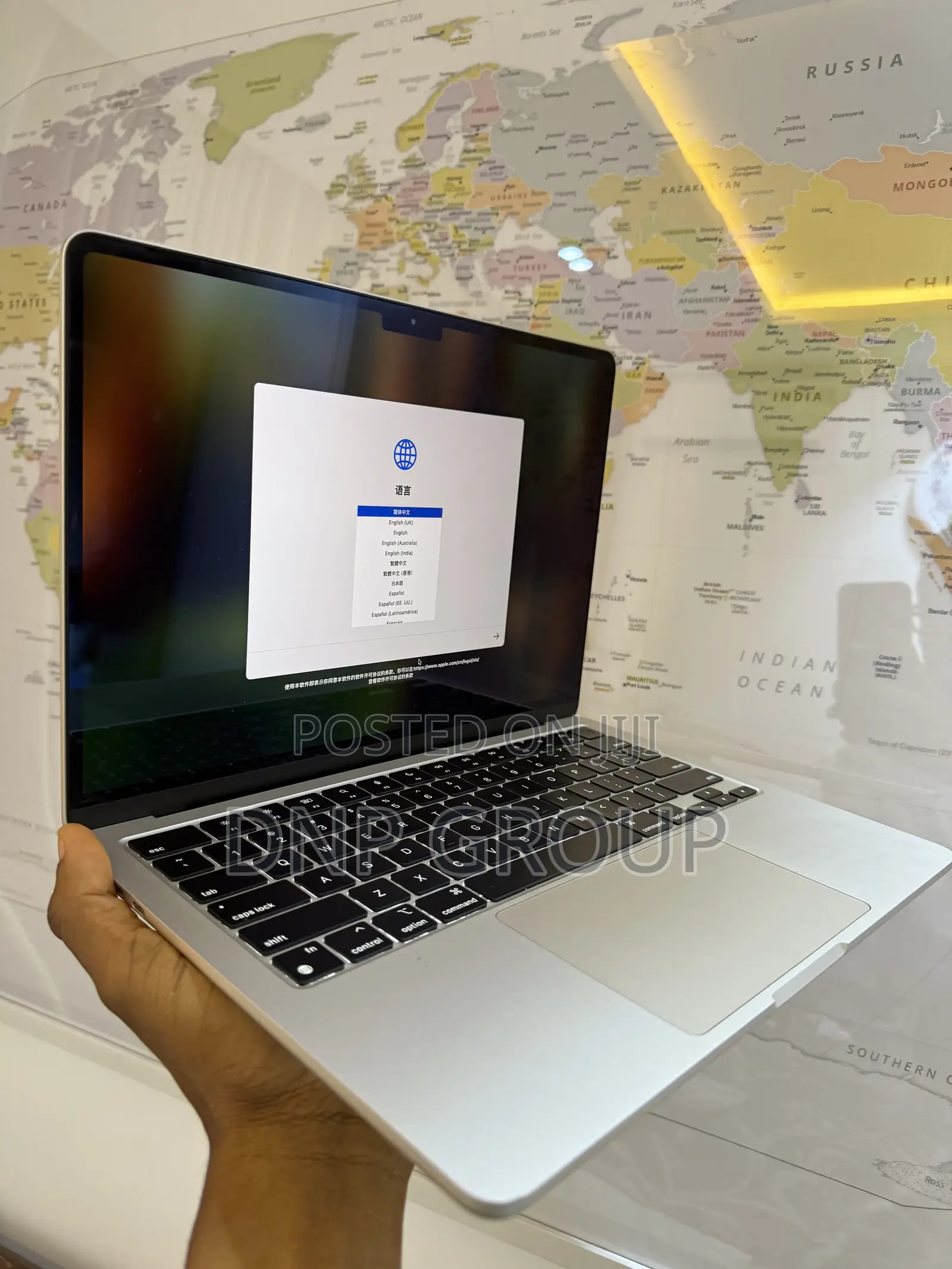 Laptop Apple MacBook Air 2022 M2 8GB Apple M2 SSD 256GB