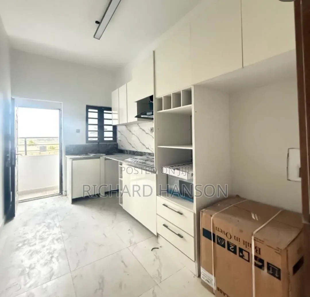 Mini Flat in Ologolo for rent
