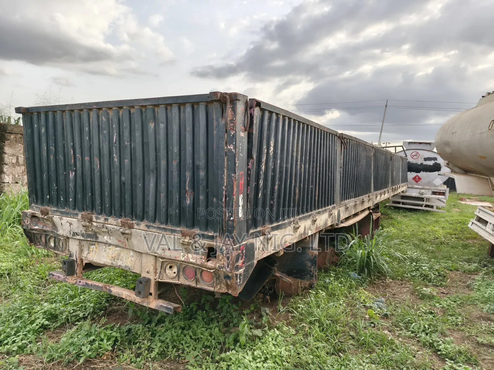 Dangote Trailer Bucket - Triple Axle