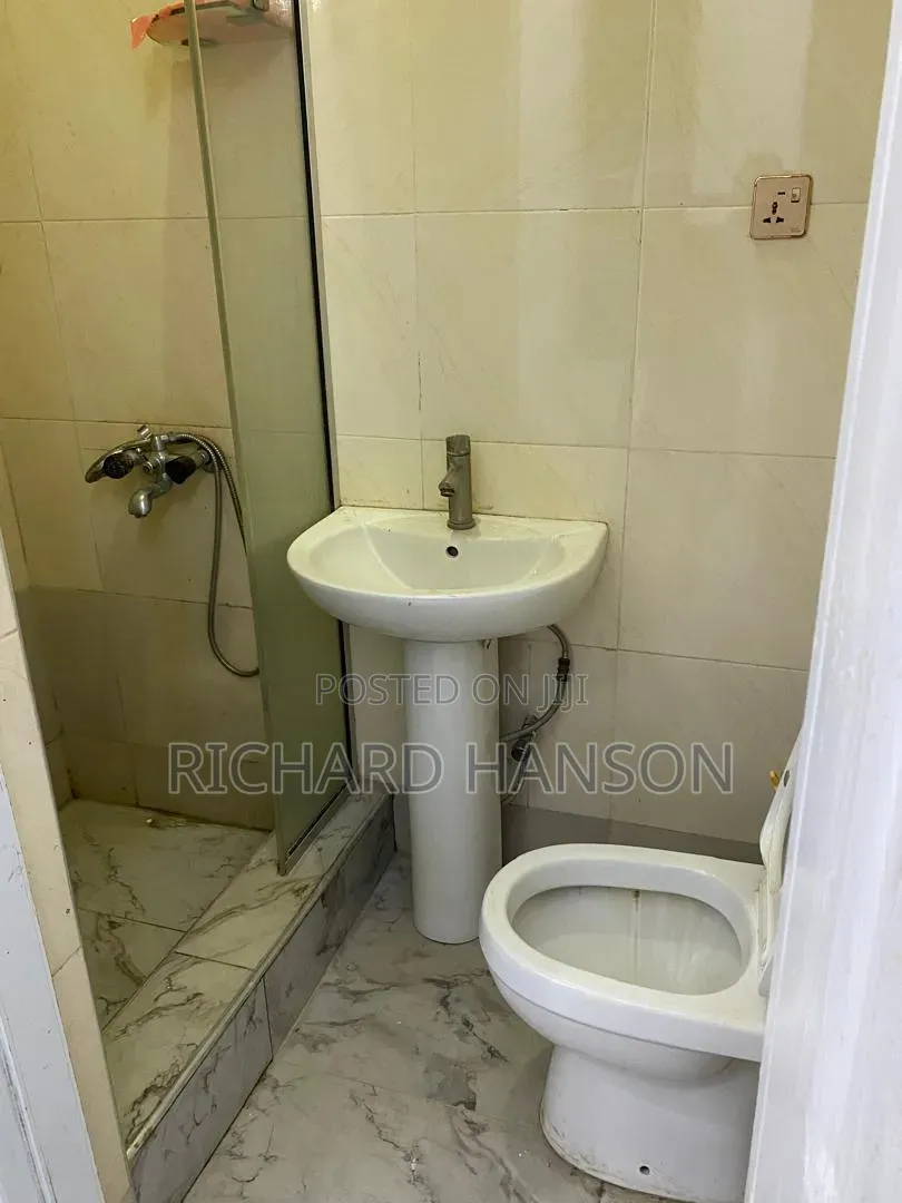 Mini Flat in Thomas for rent