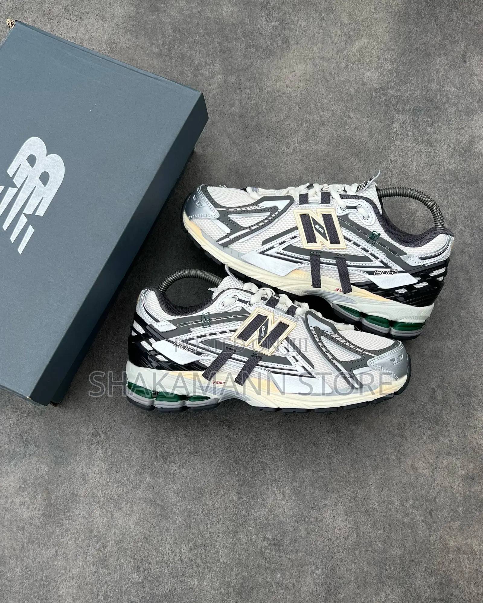 Original New Balance 1906 Beige