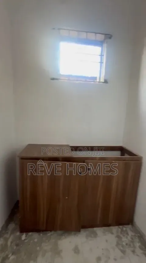 Studio Apartment in Pedro, Ebute Metta for rent