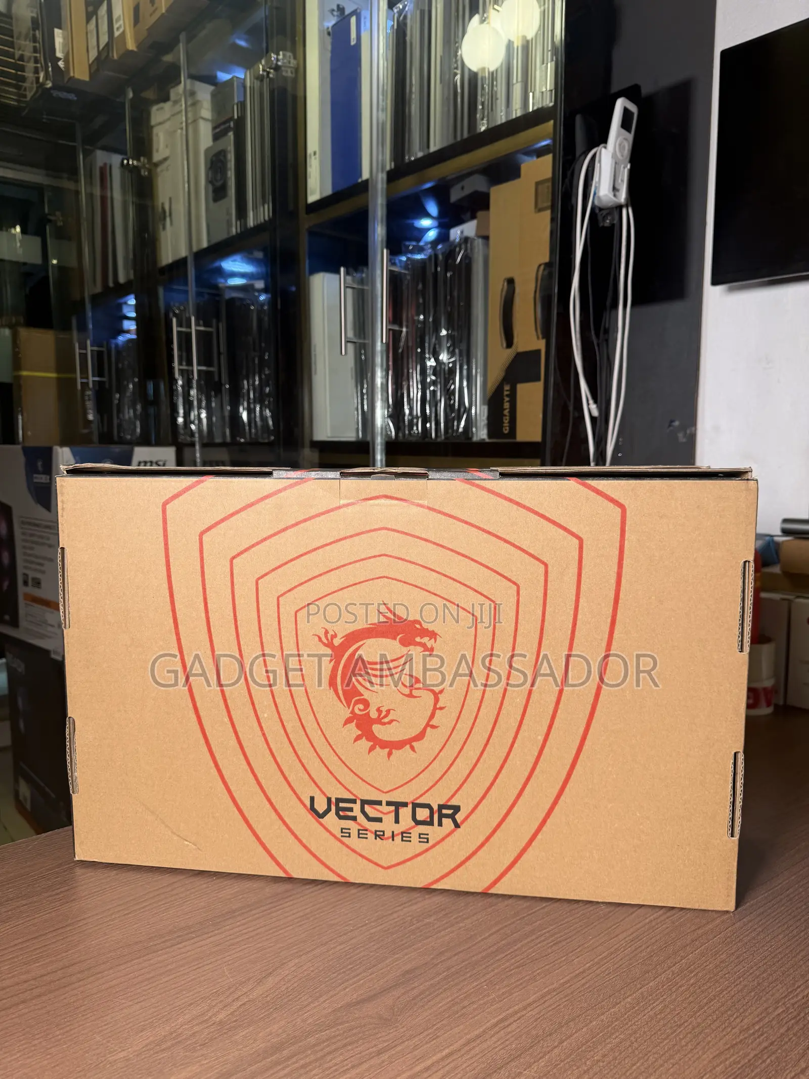 New Laptop MSI Vector 16 HX AI A2XWIG 32GB Intel Core Ultra 9 SSD 1T