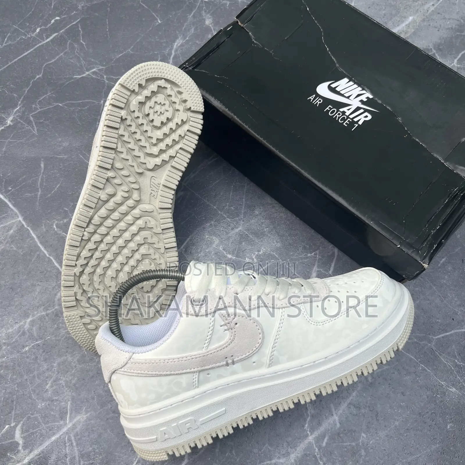 Original Air Force 1 Luxe Triple White