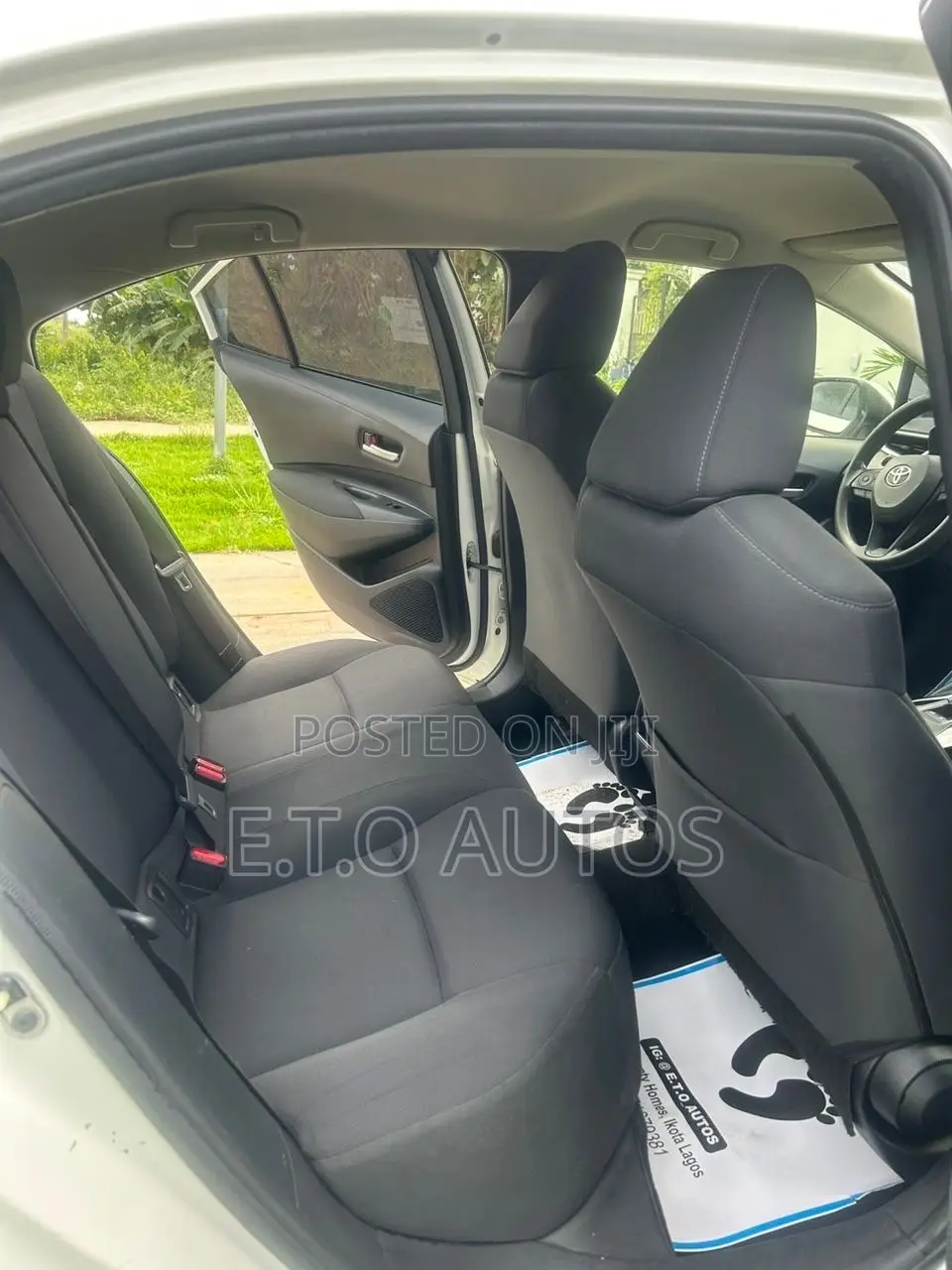 Toyota Corolla LE 2021 White