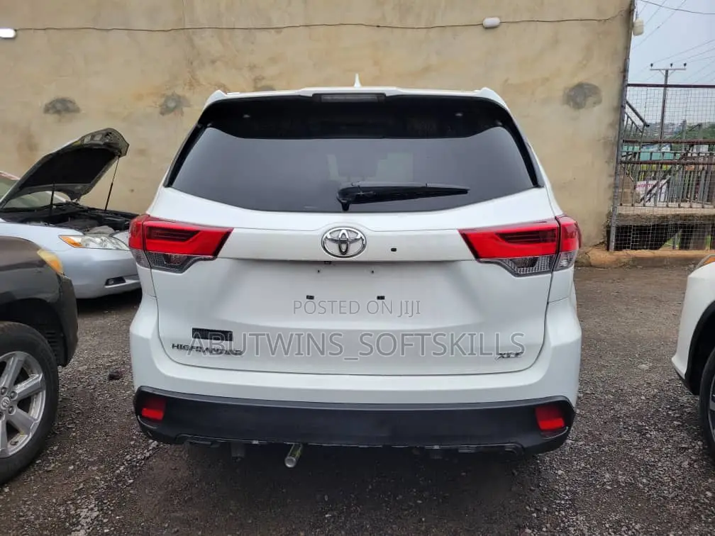Toyota Highlander 2015 White