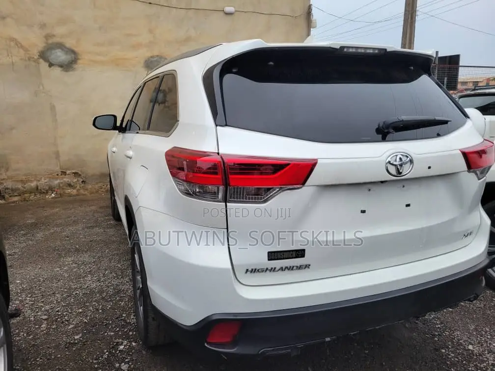 Toyota Highlander 2015 White