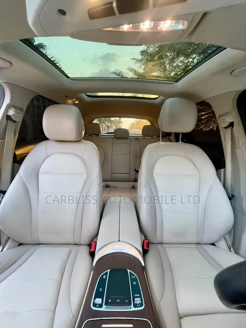 Mercedes-Benz GLC-Class 2021 White