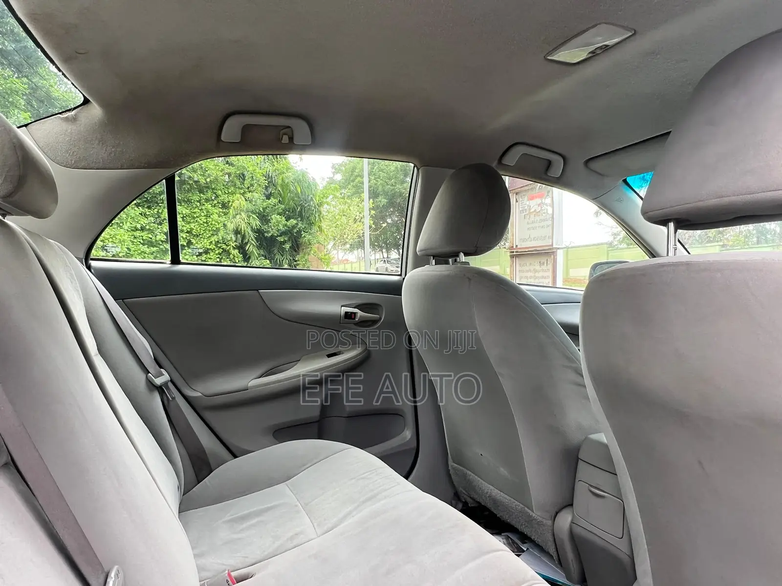 Toyota Corolla 2010 Silver