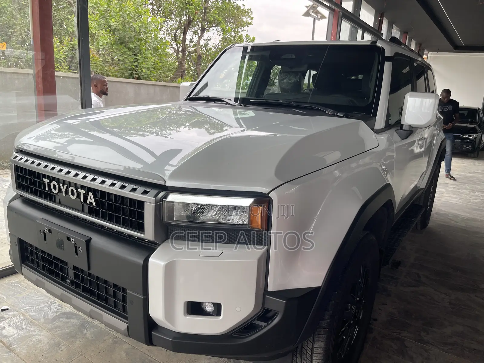 Toyota Land Cruiser Prado 2026 White