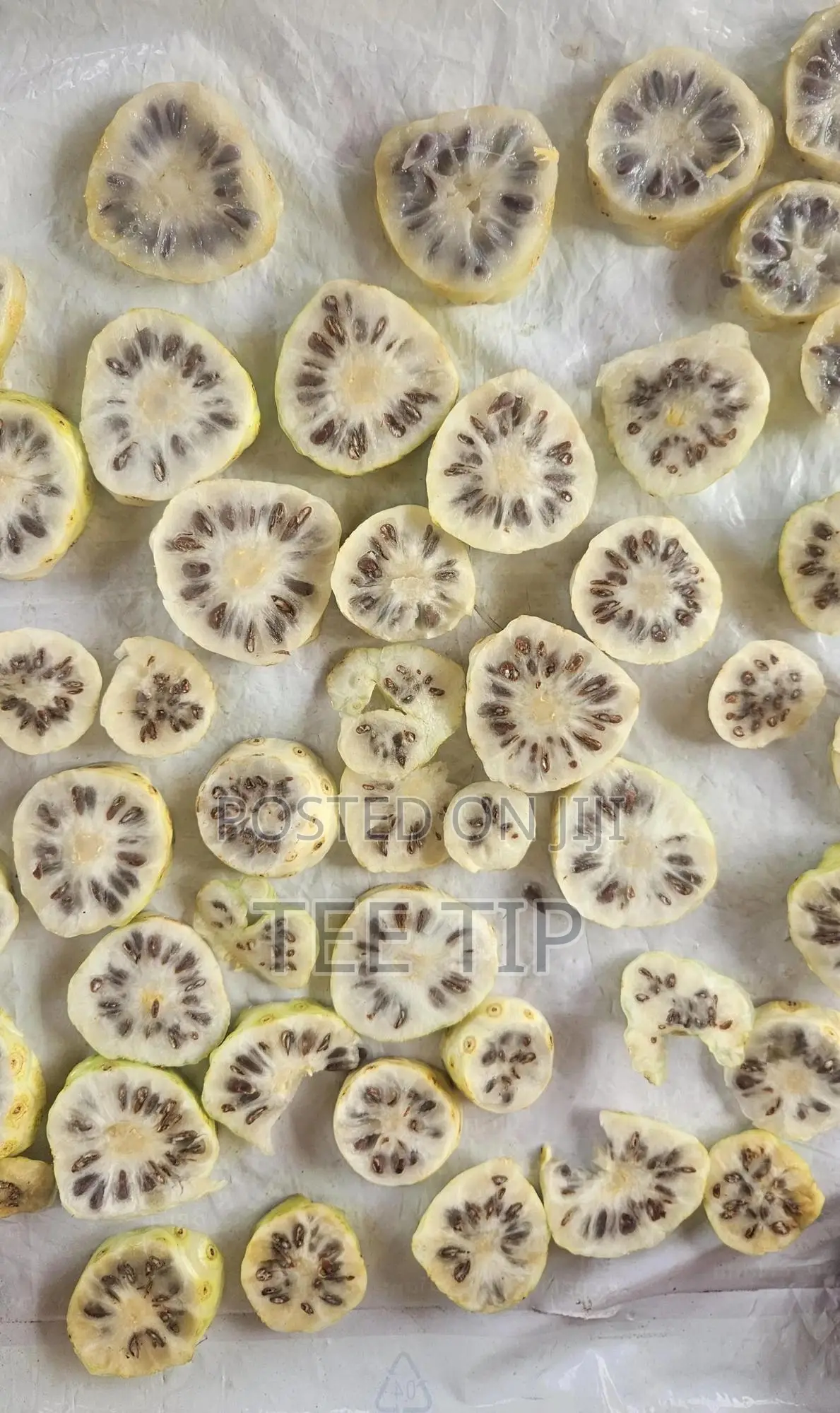 Fresh and Dried Noni Fruits