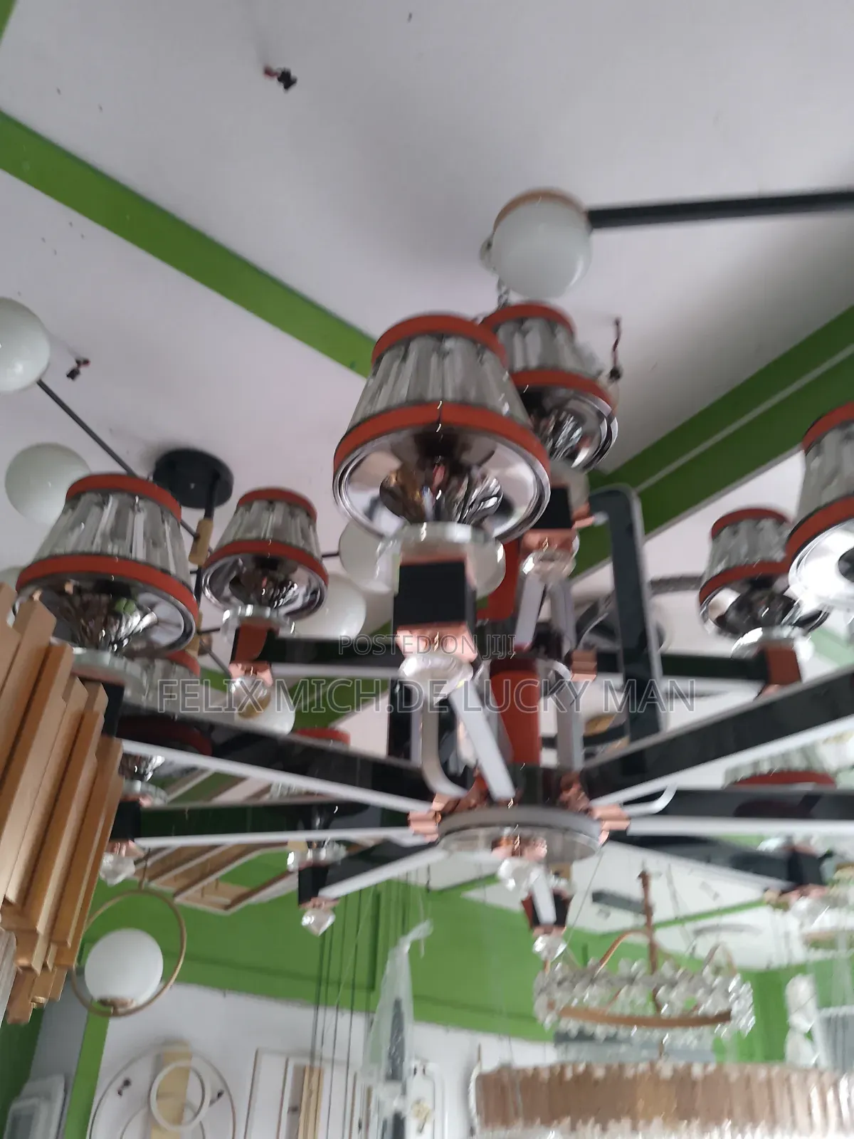 12 Hands Cieling Light for Duplex